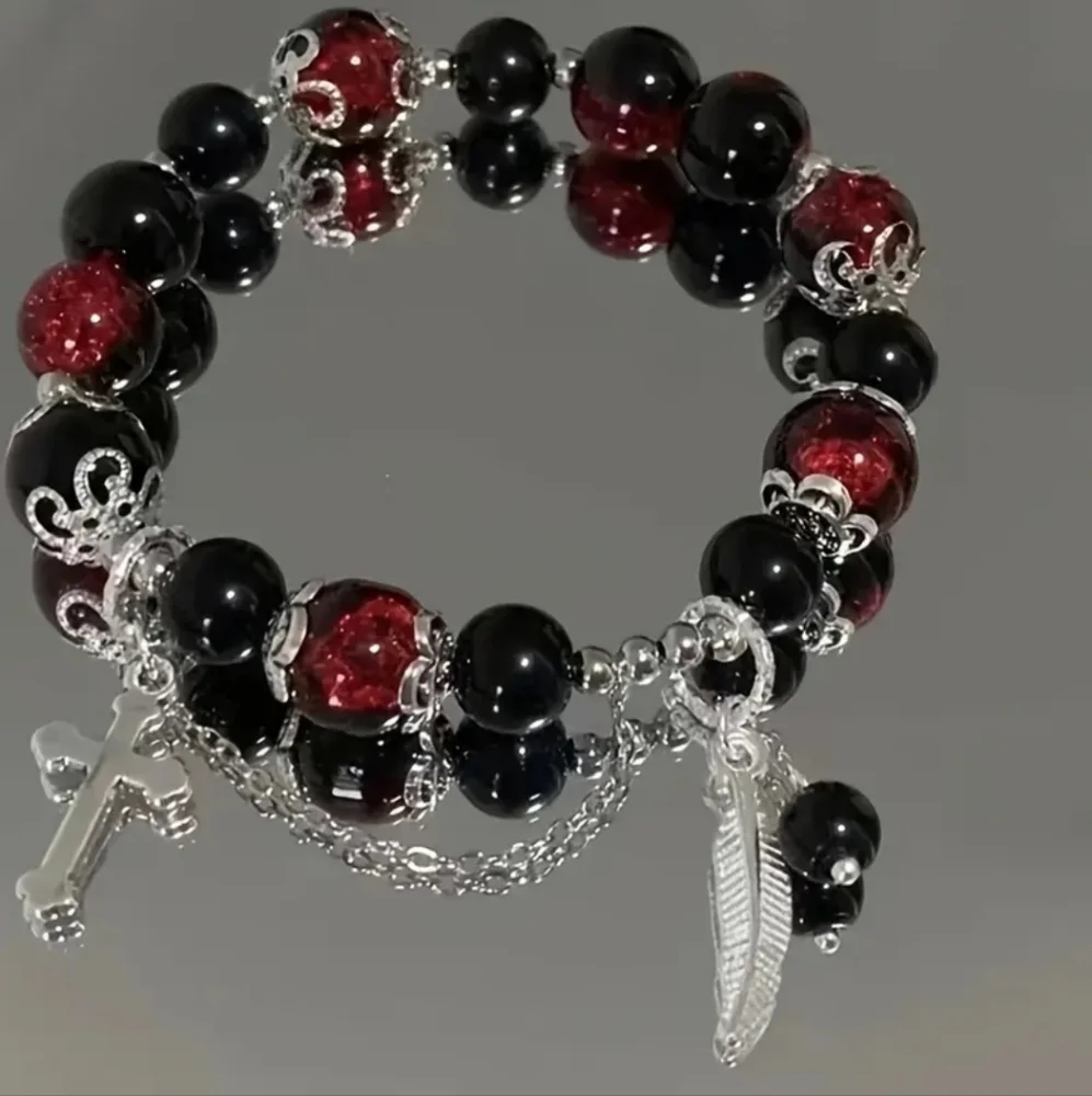 Black and Red Beaded Elastic Bracelet with Silver‎ Charms